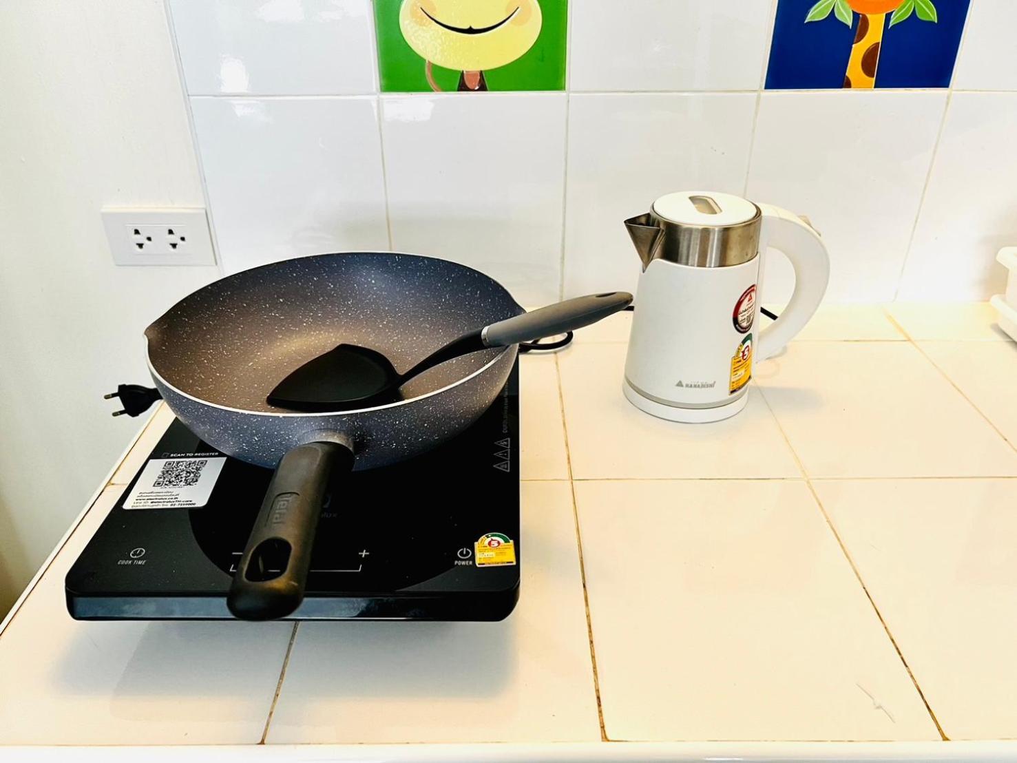 Apartment Impact Challenger ห้องพักรายวัน เมืองทองธานี ตึก C9, P2, P1 每日房 *