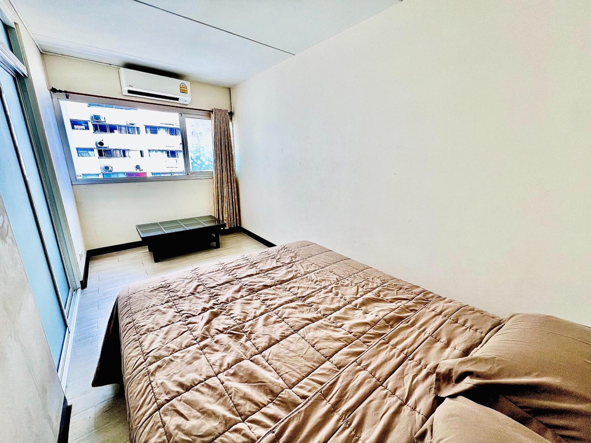 Apartment Impact Challenger ห้องพักรายวัน เมืองทองธานี ตึก C9, P2, P1 每日房